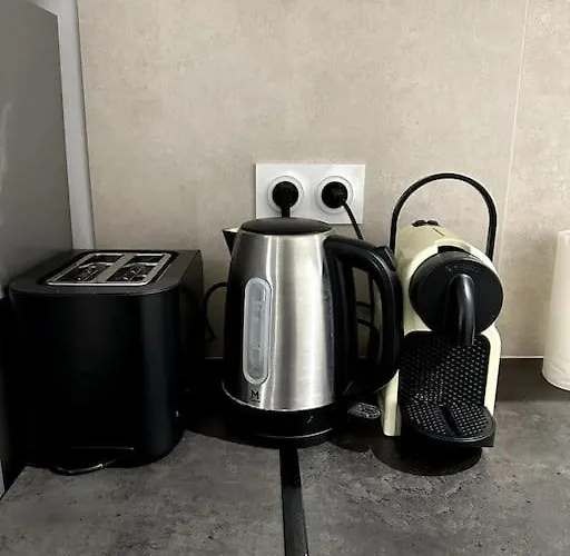 Apartament Centre - Parking Prive - Wifi Nîmes