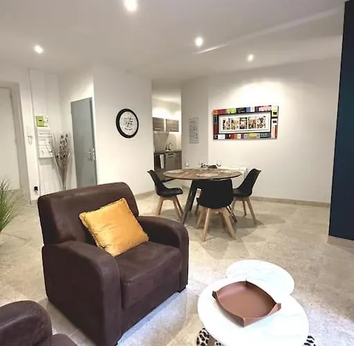 Centre - Parking Prive - Wifi Apartament